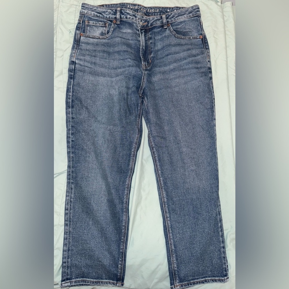 American Eagle Mom Jeans